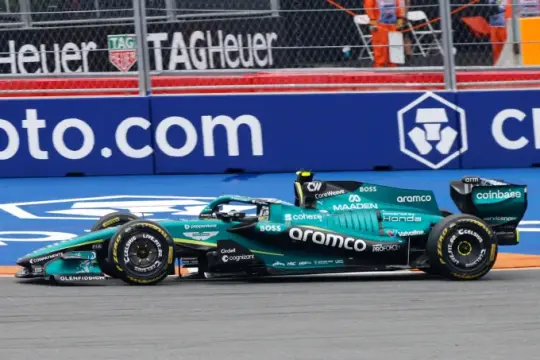F1维修区成创业与风投新社交场：企业买家高度聚集
