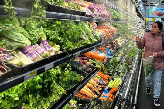美国去年四季度经济增速下修至年化0.7%