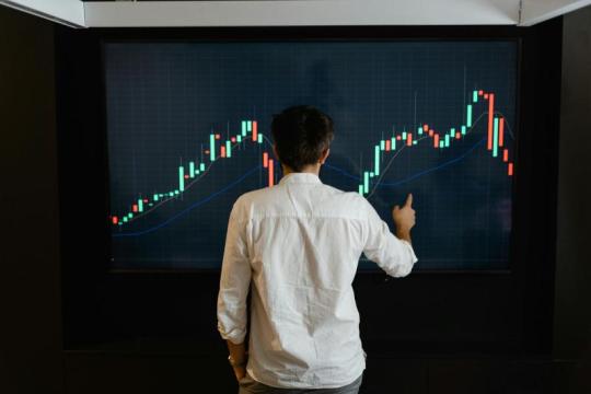 在4%国债收益率面前，传统“4%规则”被重新审视