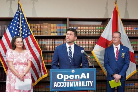 美国首例：佛罗里达州起诉 OpenAI，聚焦 ChatGPT 安全宣称与未成年人保护