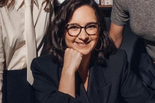 “水中见血”：巴里·韦斯执掌CBS新闻前三个月争议不断