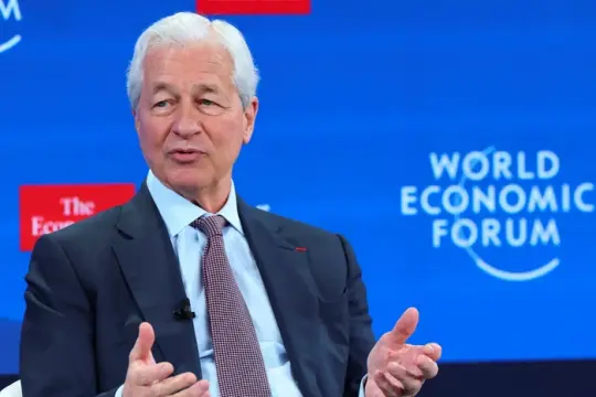 特朗普起诉摩根大通及戴蒙，索赔至少50亿美元