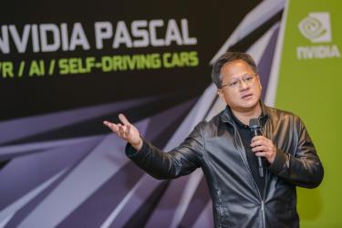 清华团队与微软研究人员合作：编码模型仅用合成数据训练，部署于英伟达H20与H200芯片