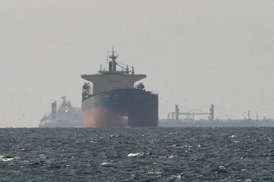 专家称停火对霍尔木兹海峡航运影响有限